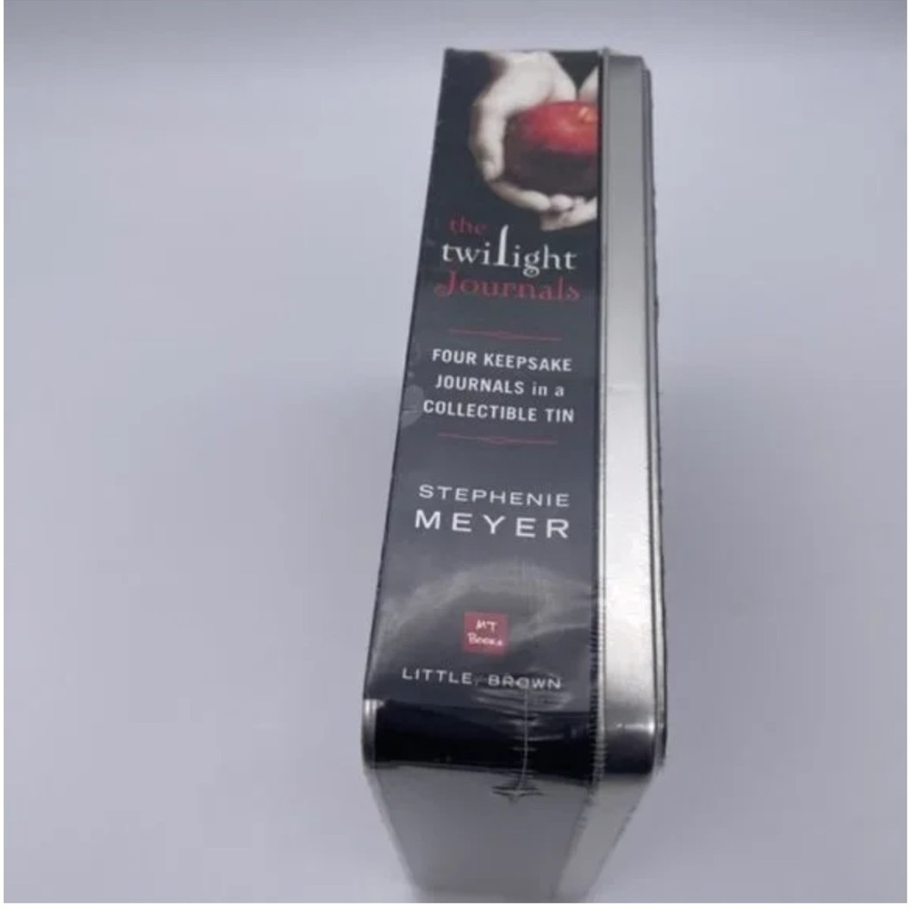 The Twilight Journals - Four Keepsake Journals in Tin Box **Brand New Sealed** - Picture 4 of 7